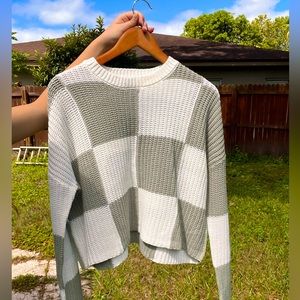 Sincerely Jules| Woman’s Knit Green & White Checkered Sweater| Relaxed Fit